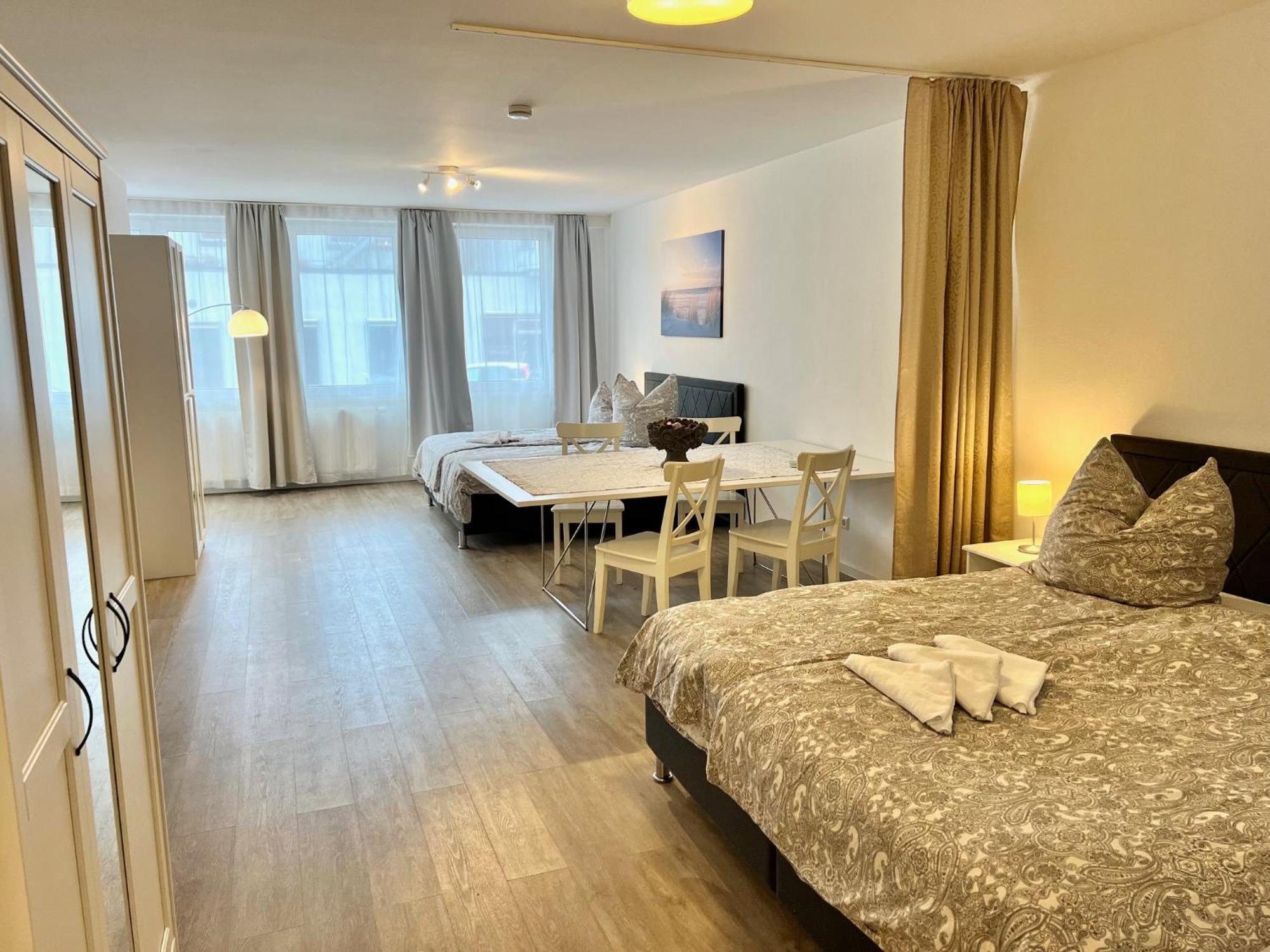 City Appartement Kueche,Bad, Parken Im Zentrum Von Ravensburg Room photo